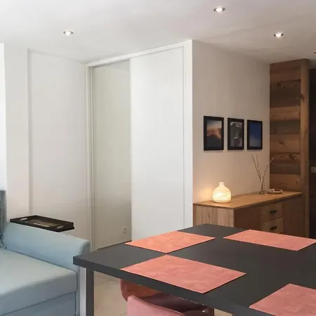 Apartamento Modern Flat In The Heart Of
